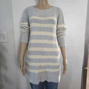 J.JILL Women's Boat Neck Cotton Blend Tunic Knit Sweater Medium Grey Lt Cream‎